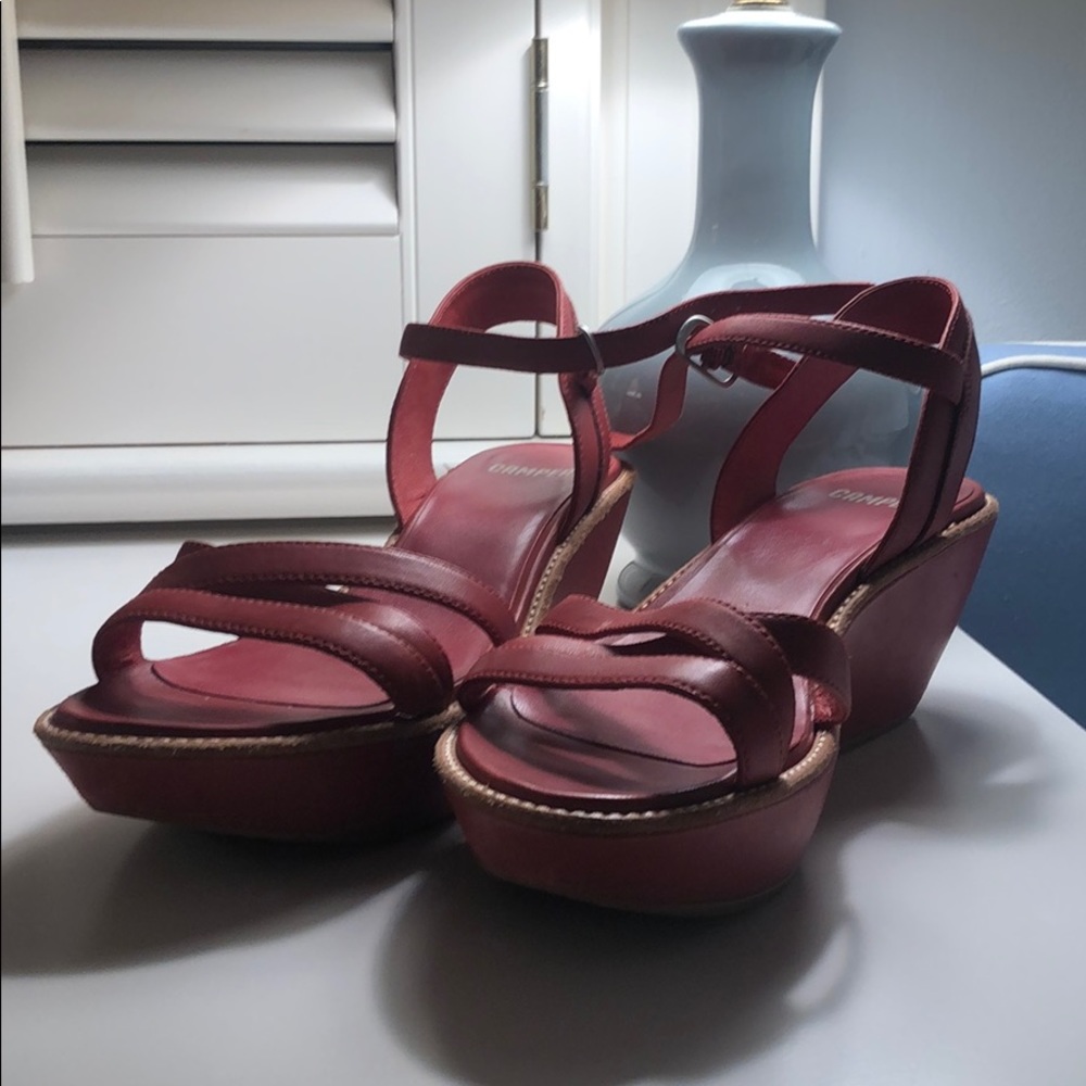 Camper Leather Red wedges!